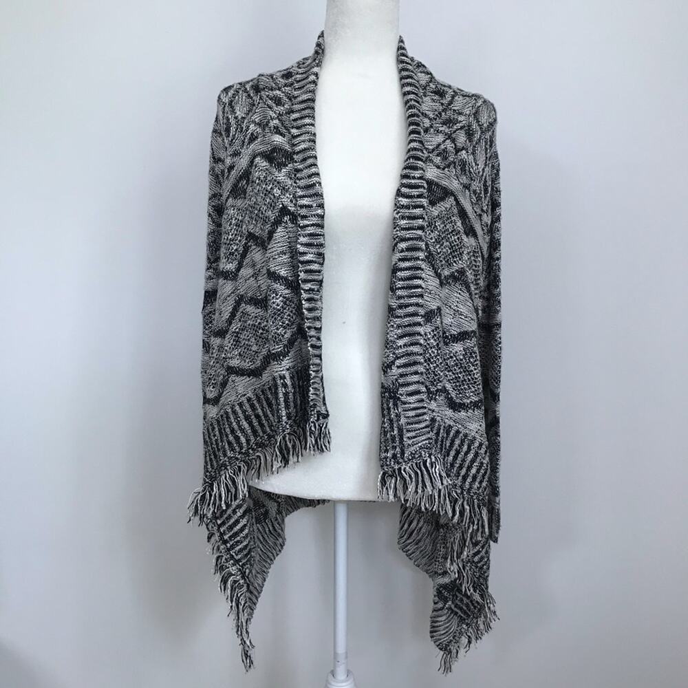 Romeo + Juliet Couture Cardigan Sweater